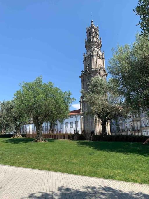 Porto Almada Downtown Charming Apartment ภายนอก รูปภาพ